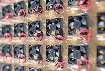  Collaborative core of hybrid cooling system in AI intelligent computing center